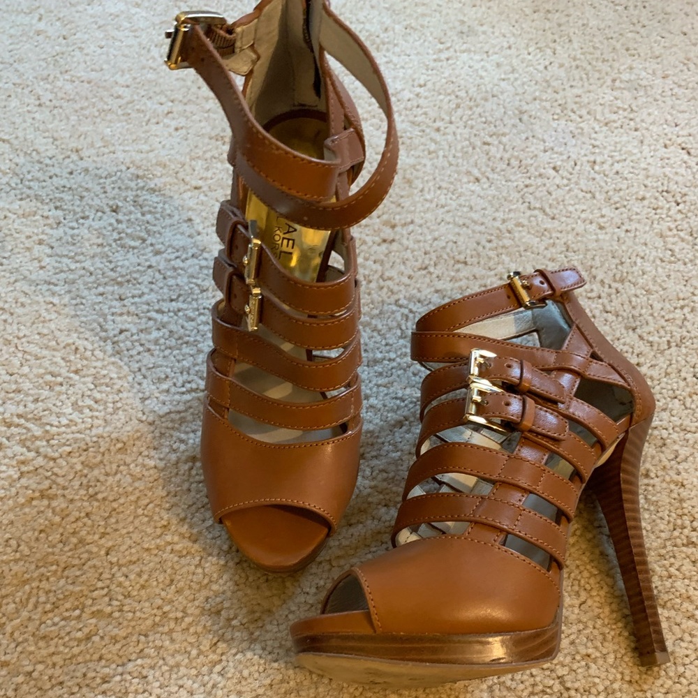 Strappy heeled sandals - Picture 3 of 3